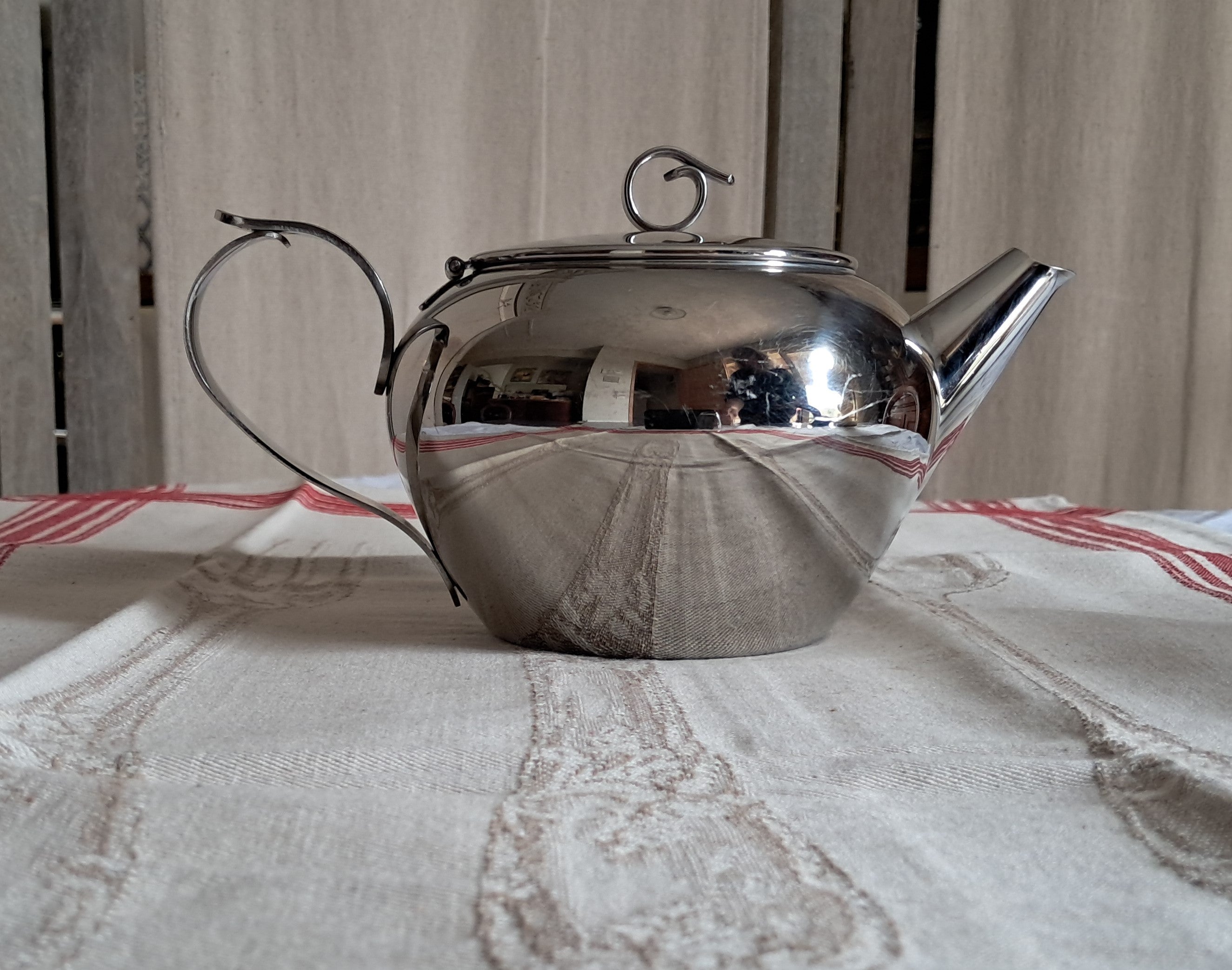 Théière Argentée Métal Vintage - Impression d'Art Numérique